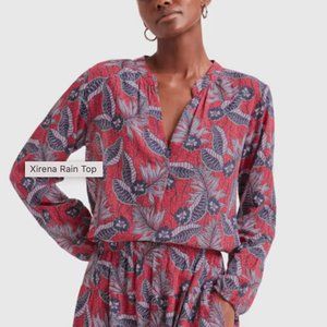 NWT - XIRENA Rain Top